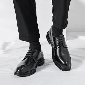 2023, пролетно-есенна мъжки обувки от естествена кожа с остри Пръсти в Британския стил, Търговско Ежедневното однотонное черна Рокля Hombre дантела, Класическа Рокля
