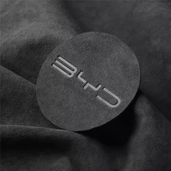Декоративна стикер на волана от велур, предпазващ логото на волана за BYD Song Plus Pro, 1 бр.
