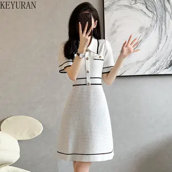 Корейското Елегантно Бяло вязаное рокля-пуловер-Секси Лято 2023, тънък ПОЛО яка, къс ръкав, однобортные мини рокли хитового цвят